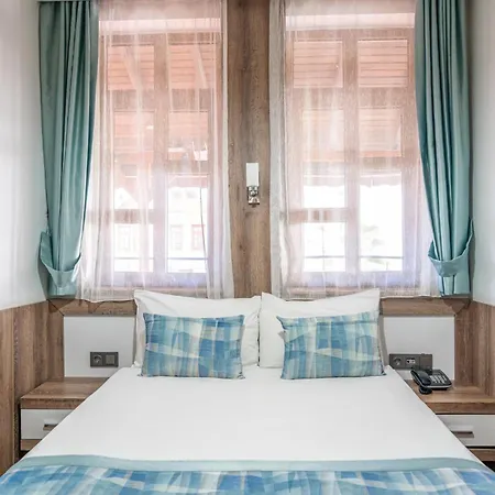 Oscar Garden * Antalia