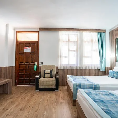 Oscar Garden Hotel