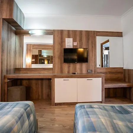 Oscar Garden Hotel