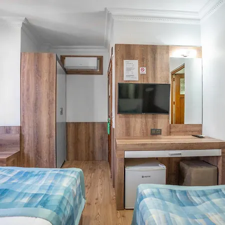 Oscar Garden Hotel *