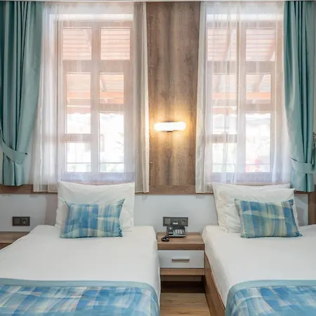 Oscar Garden Hotel