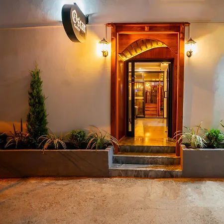 Oscar Garden Hotel
