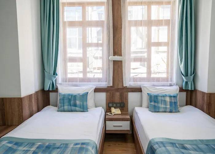 Szálloda Oscar Garden *