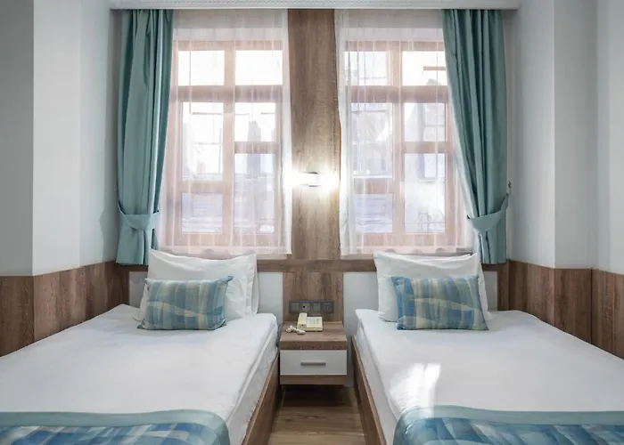 Oscar Garden Hotel *