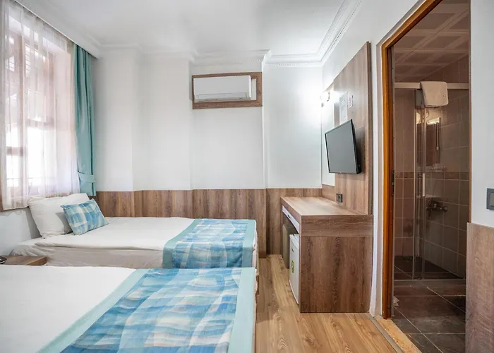 Szálloda Oscar Garden *