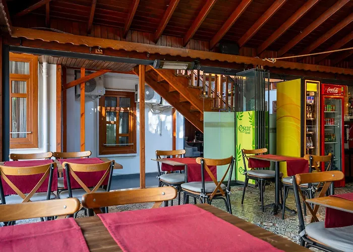 Oscar Garden Szálloda *