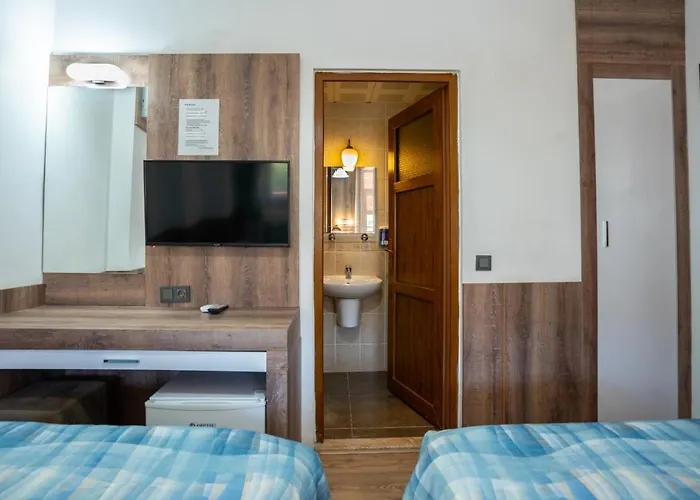 Szálloda Oscar Garden *