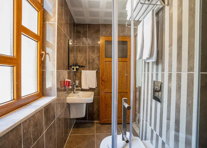 Oscar Garden Szálloda *