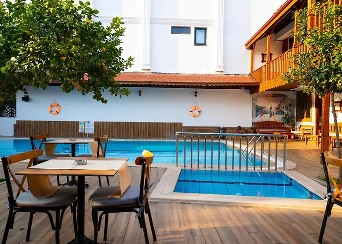 Szálloda Oscar Garden *