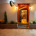 Oscar Garden Hotel