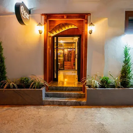 Oscar Garden Hotel *