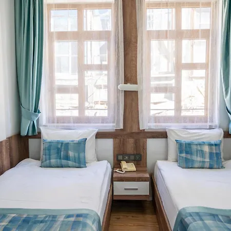 Hotell Oscar Garden *