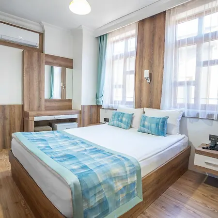 Hotell Oscar Garden *