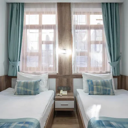 Oscar Garden Hotell *